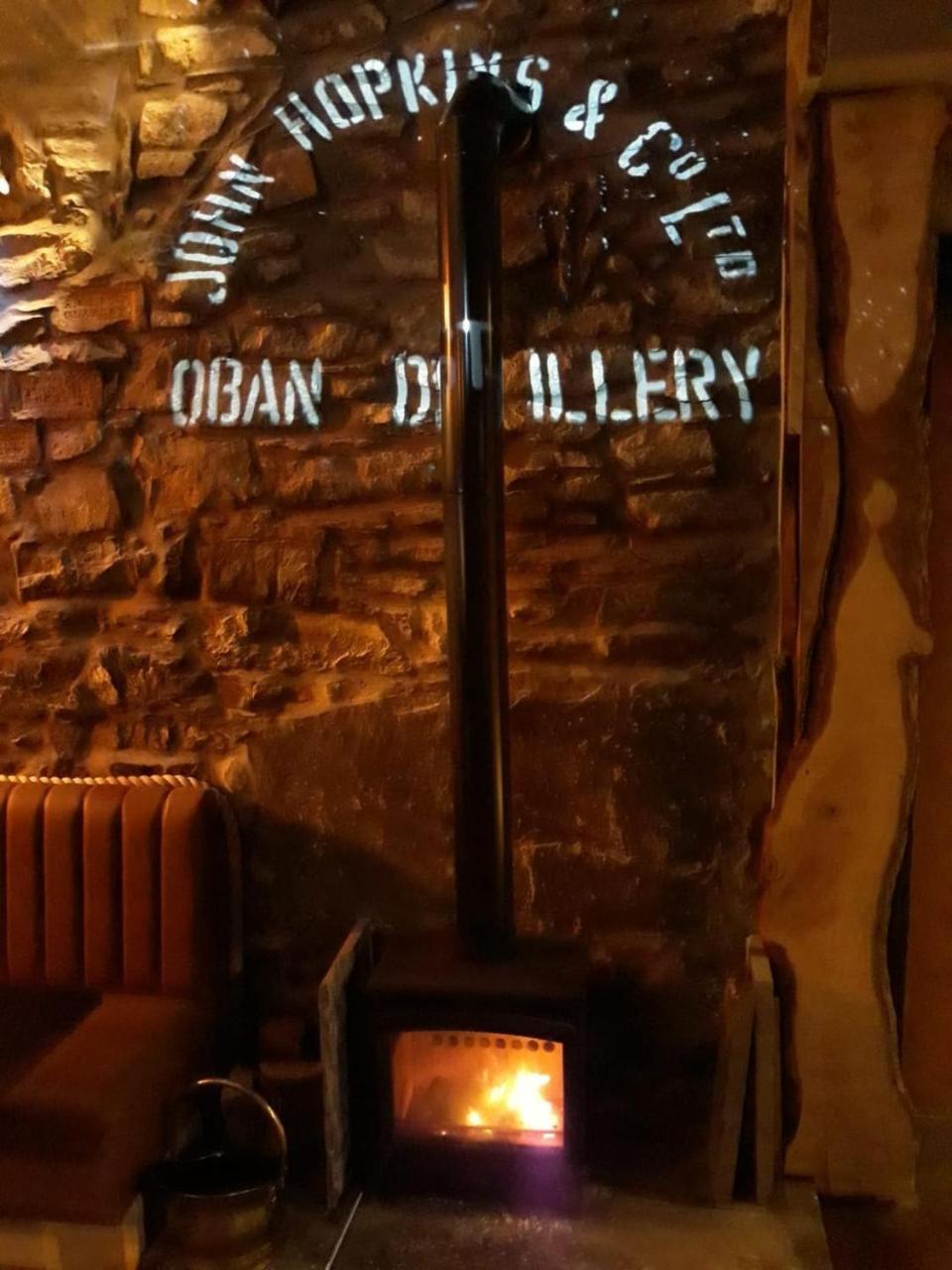 The Whisky Vaults Hotel Oban Eksteriør billede