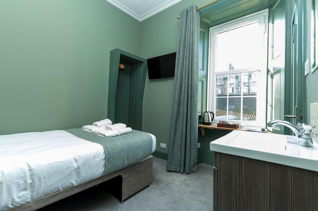 The Whisky Vaults Hotel Oban Eksteriør billede
